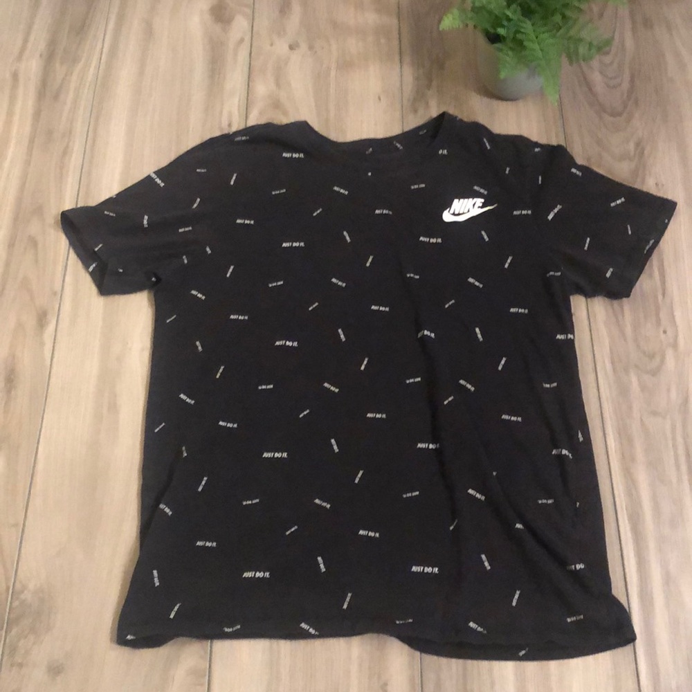 Nike “just do it” double sided graphics logo shirt